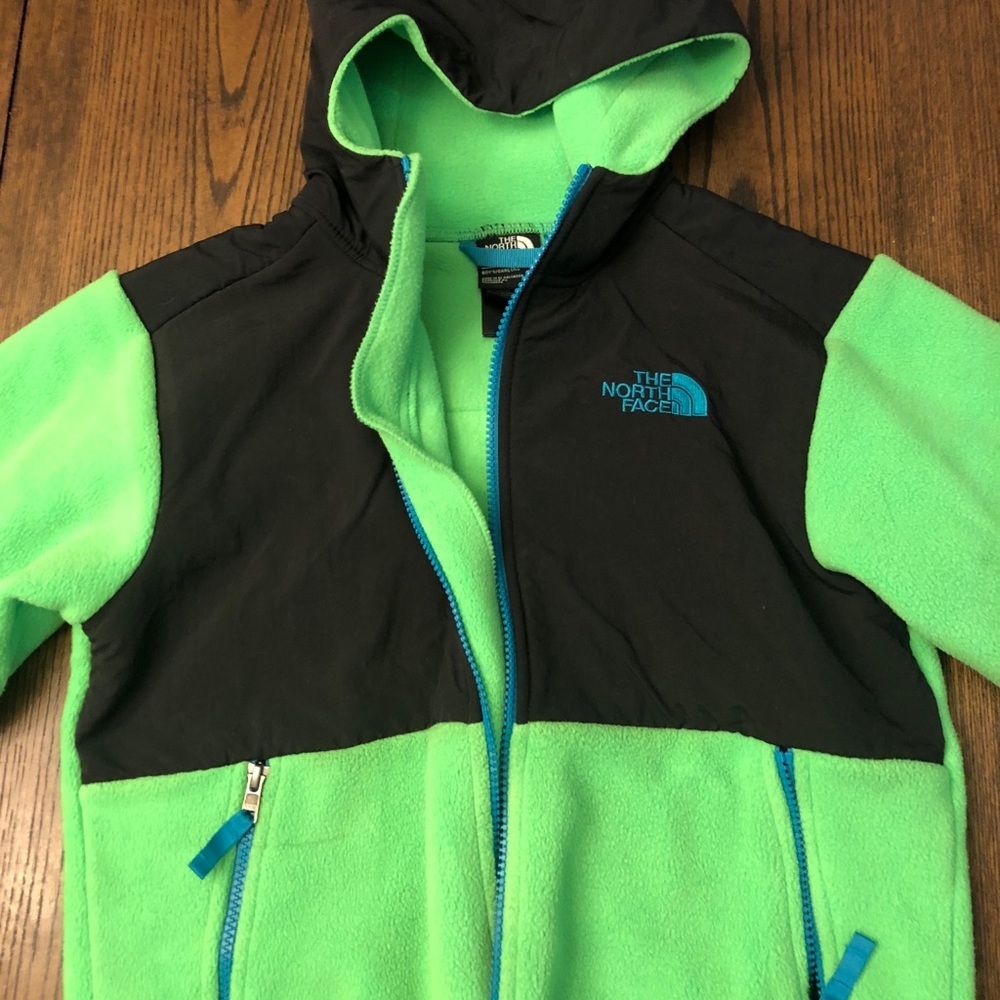Boys north face Denali